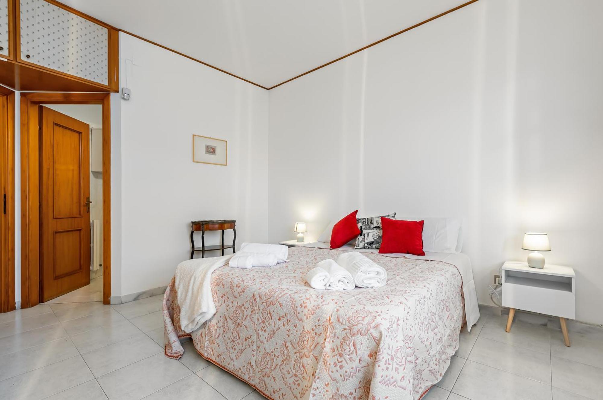 Palazzo Reale & Piazza Indipendenza Roomy Flat Παλέρμο Εξωτερικό φωτογραφία