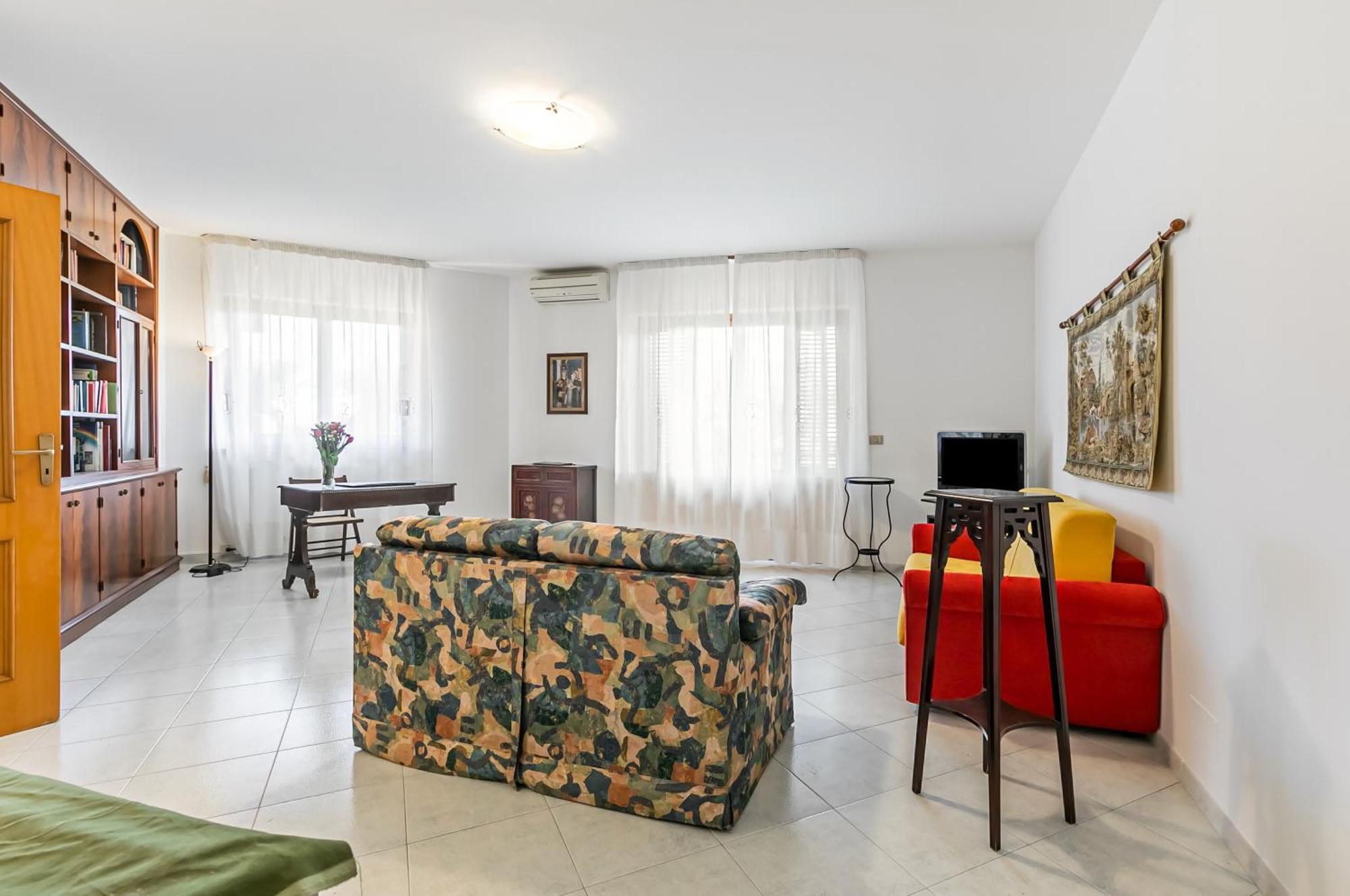 Palazzo Reale & Piazza Indipendenza Roomy Flat Παλέρμο Εξωτερικό φωτογραφία